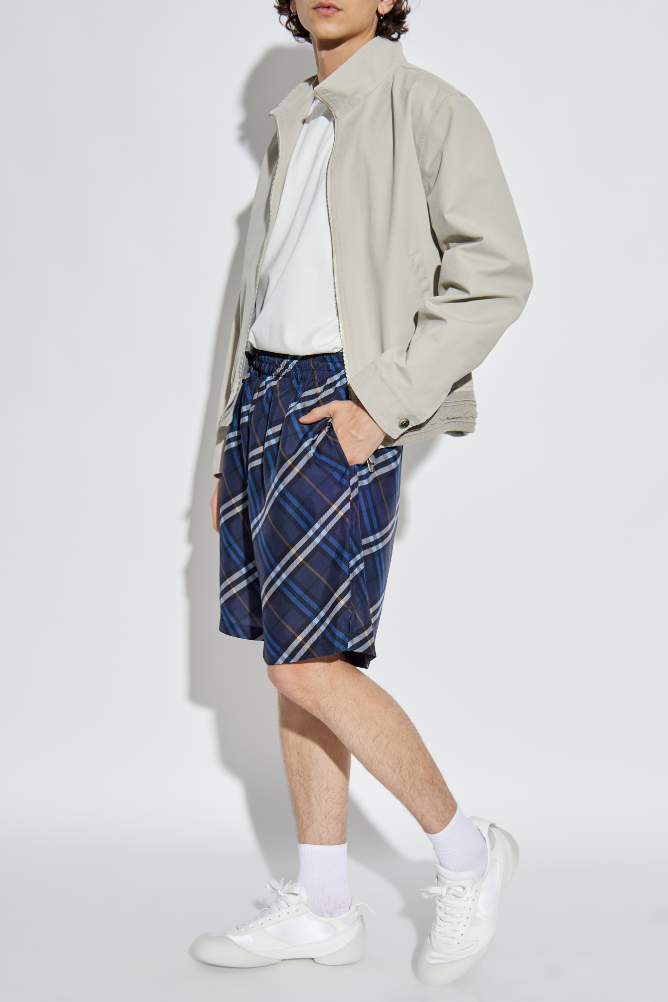 Navy blue Silk shorts with check pattern Burberry - Vitkac Japan